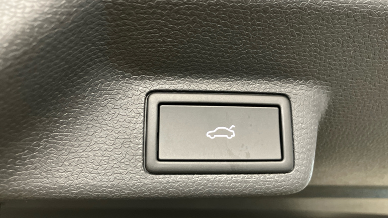 Volkswagen ID. Buzz 210kW Style Pro 86kWh 5dr LWB Auto [7St/Design+] Electric Estate